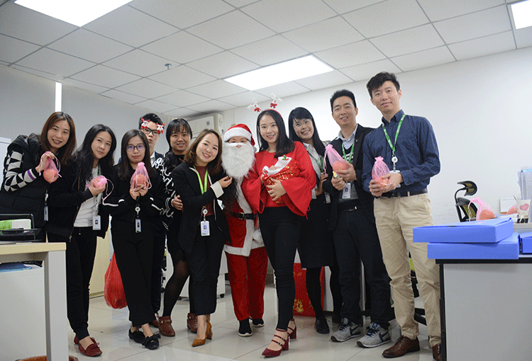 鐵漢建設(shè)圣誕節(jié)活動